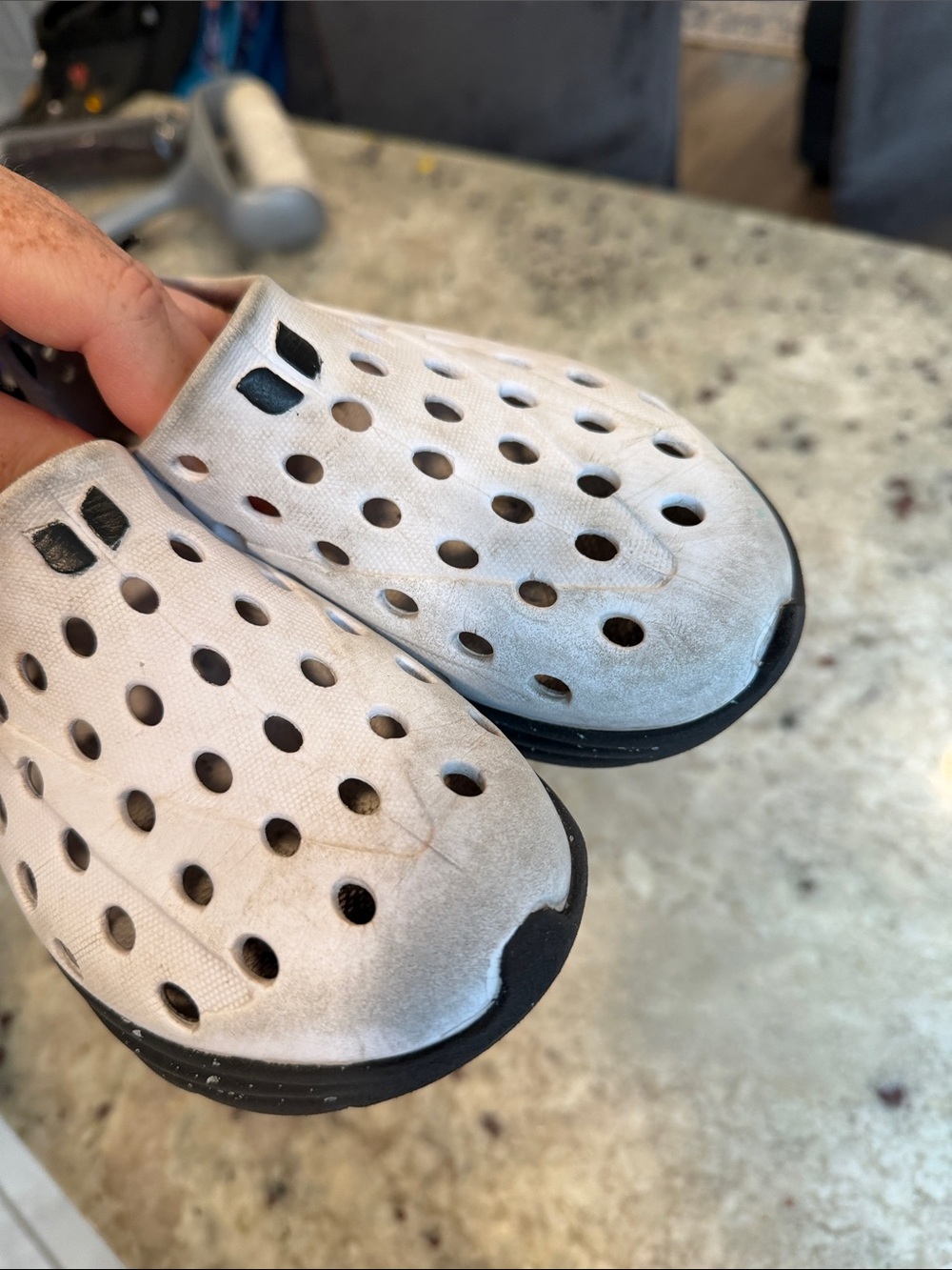 Kanes white and black kids size 12 - Picture 8 of 8